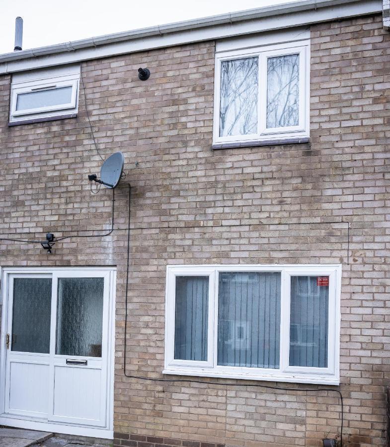 Lush Lodge -Home Away In Telford, For Contractors, Families, Group Of Friends, Long Term Stays エクステリア 写真